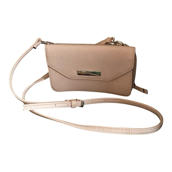 Nine West Crossbody Bag Beige/Pale Pink Adjustable Strap Purse EUC - Picture 5 of 14